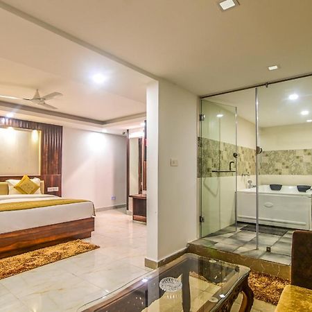De Falcon Goa Beach Resort 칸돌림 외부 사진