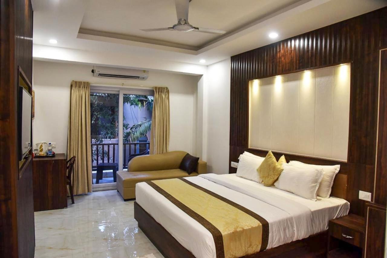 De Falcon Goa Beach Resort 칸돌림 외부 사진