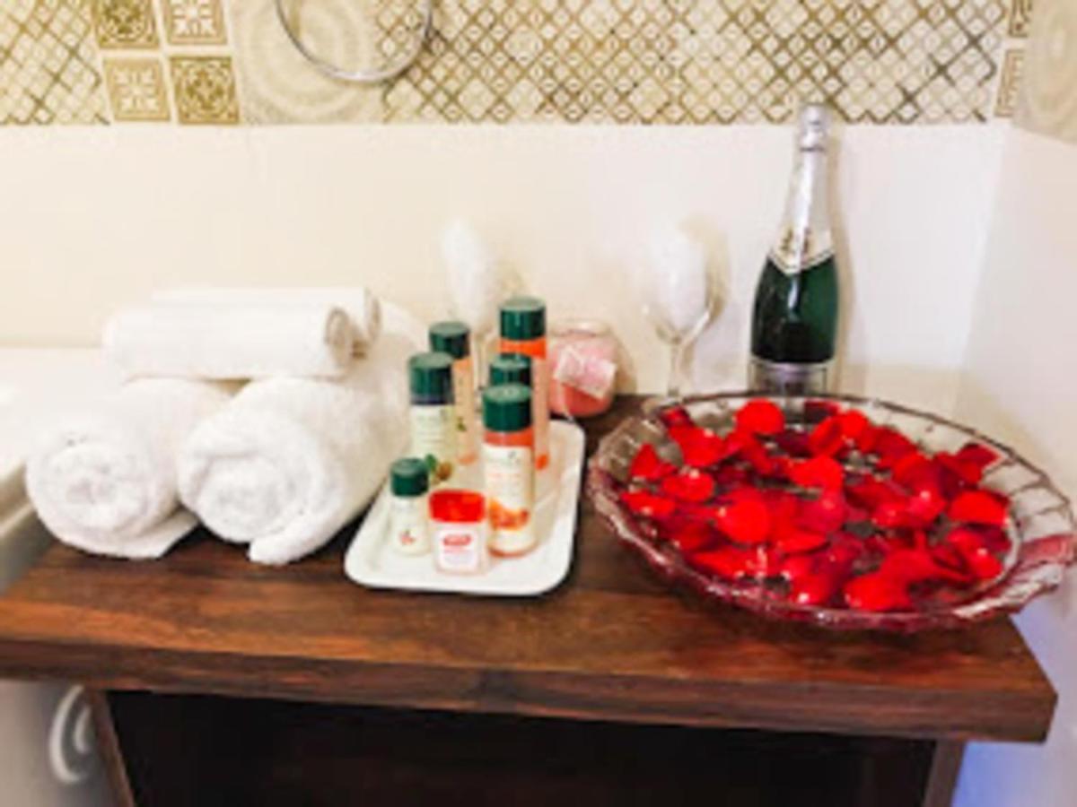 De Falcon Goa Beach Resort 칸돌림 외부 사진