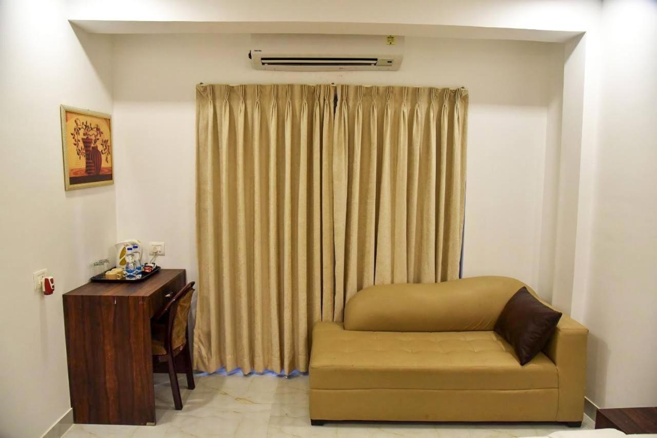 De Falcon Goa Beach Resort 칸돌림 외부 사진