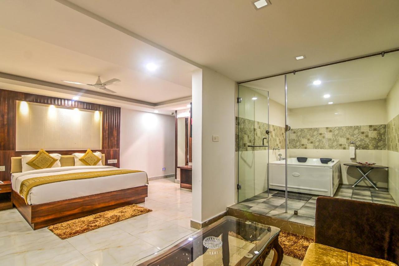 De Falcon Goa Beach Resort 칸돌림 외부 사진
