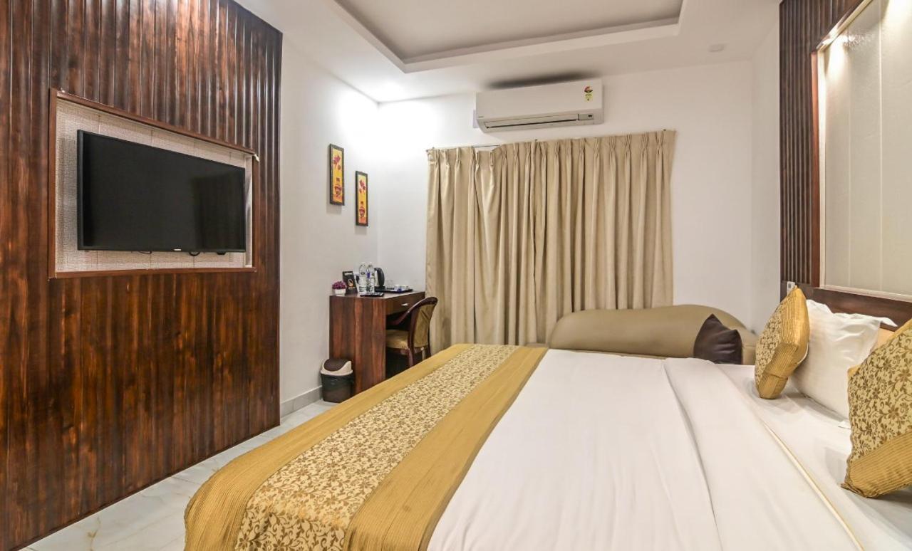 De Falcon Goa Beach Resort 칸돌림 외부 사진