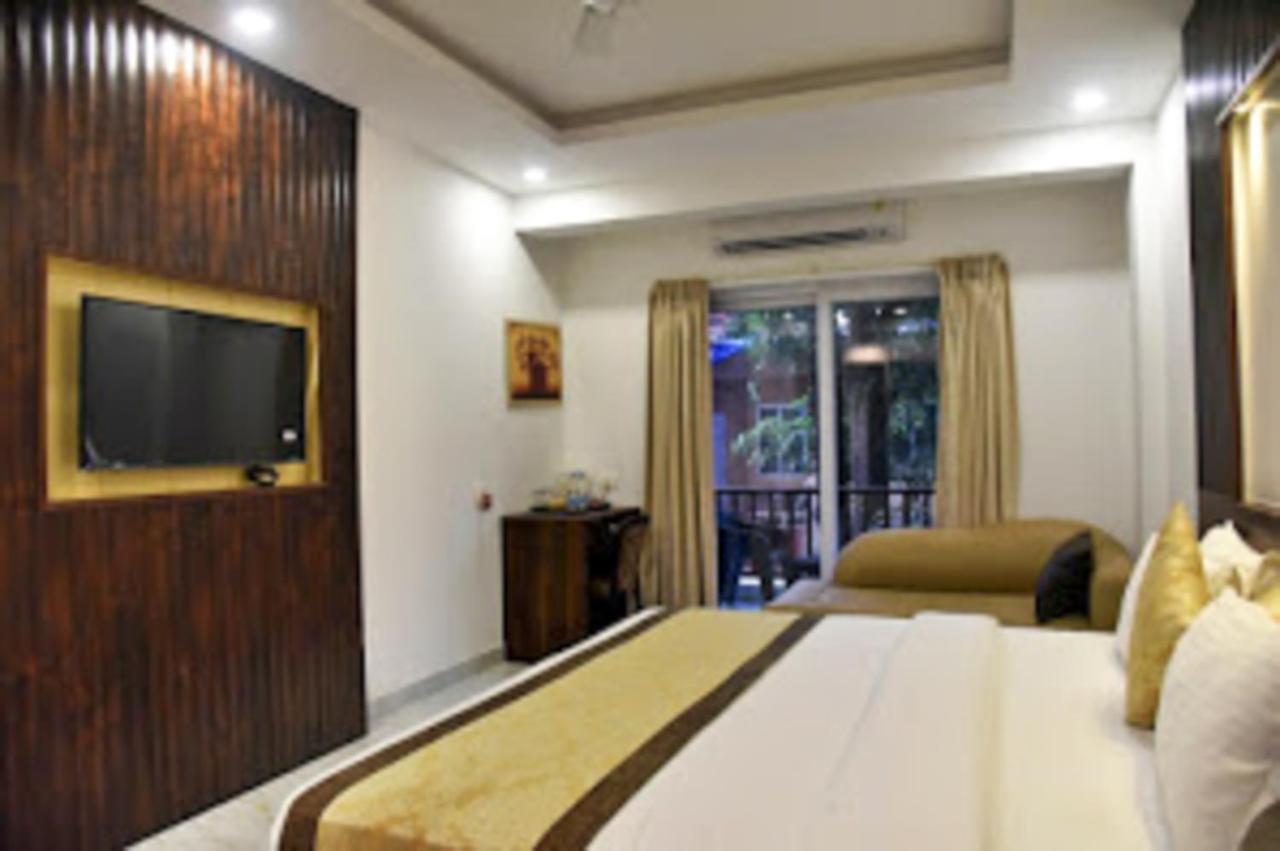 De Falcon Goa Beach Resort 칸돌림 외부 사진